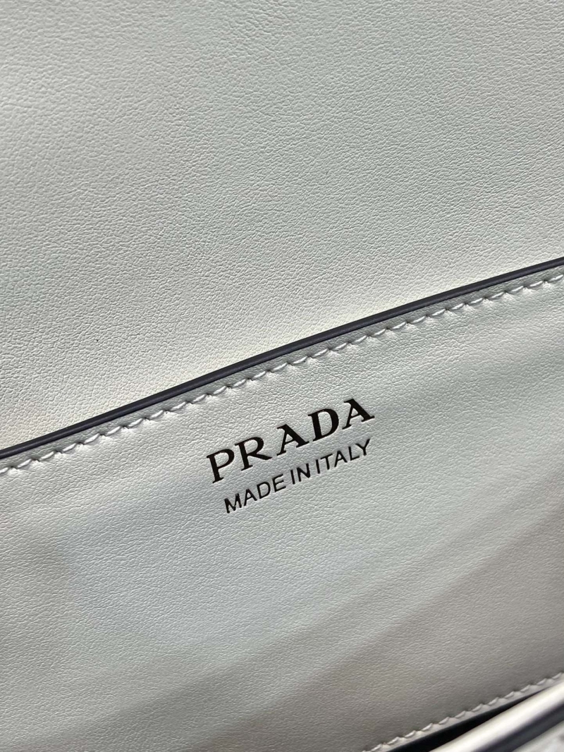 Pra*a hobo bags